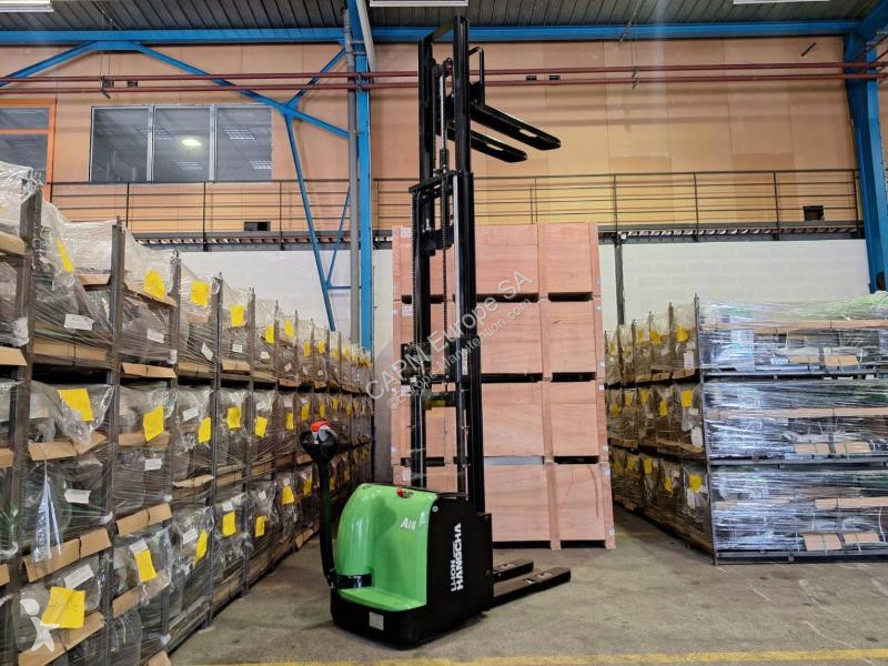 Apilador Hangcha  CDD16-AC1-LI