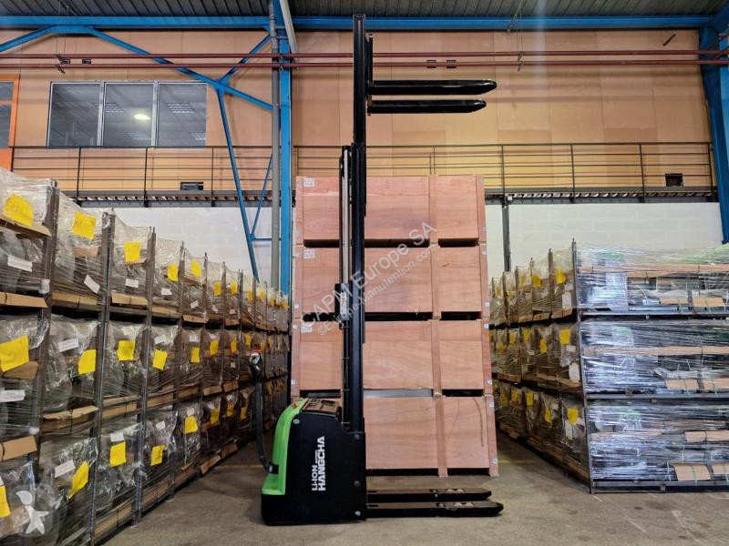 Apilador Hangcha  CDD16-AC1-LI