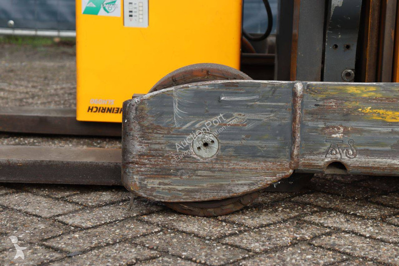 Gerbeur Jungheinrich ETV 214