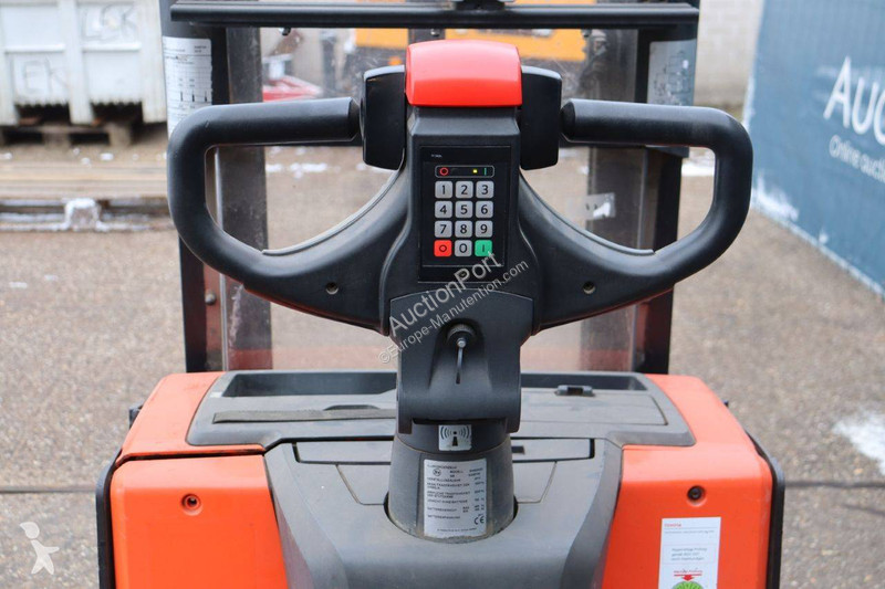 Stacker BT SWE200D