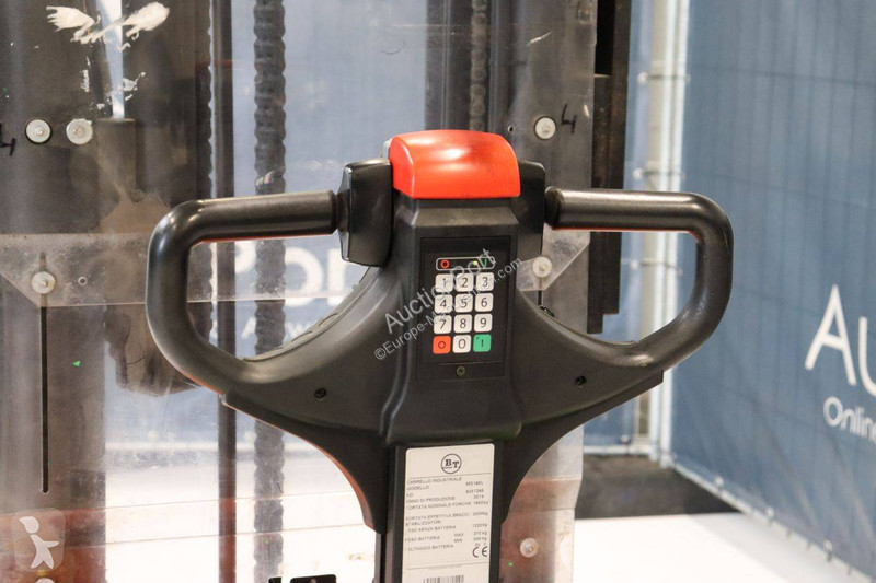 Apilador Cesab SPE160L