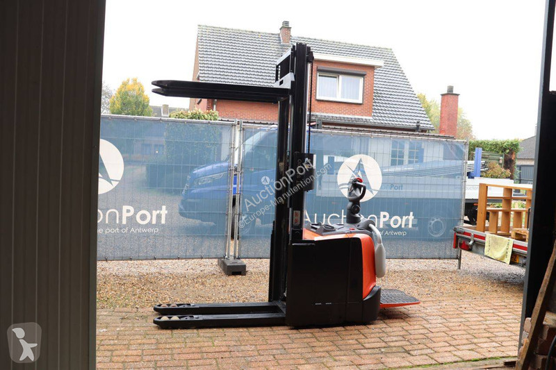 Stacker Toyota N