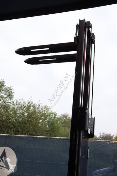 Stacker Toyota SWE140