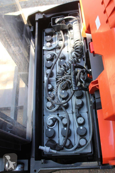 Stacker Toyota SWE200D