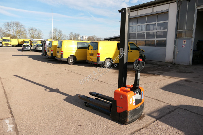 Stacker BT HWE 100 Elektro Batterie 11/2024