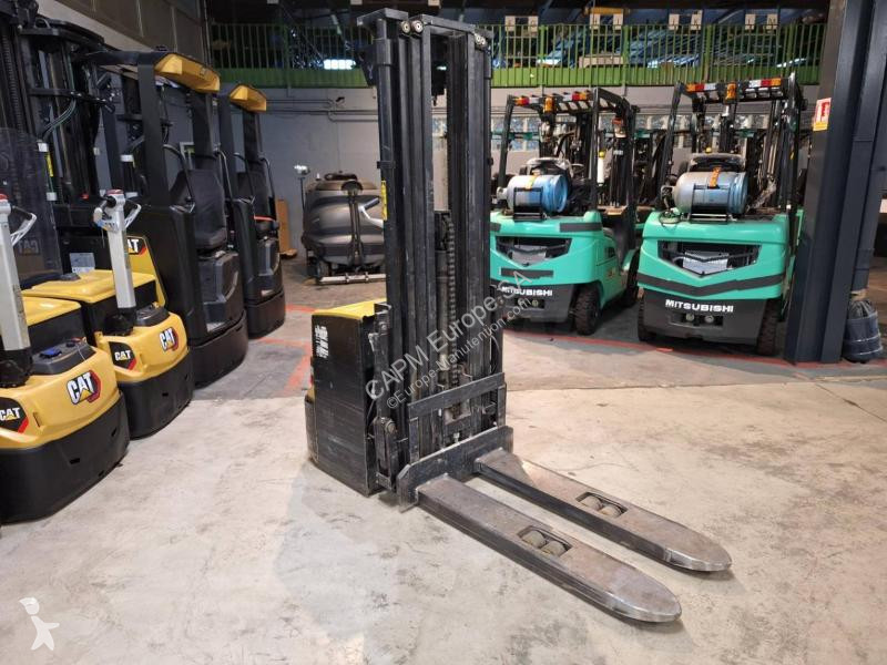 Gerbeur Caterpillar  NSP16N2
