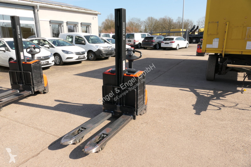 Apilador BT SWE 080L