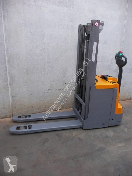 Gerbeur Jungheinrich 256 ZT