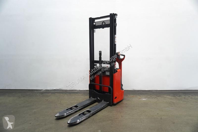 Stacker Linde 1172