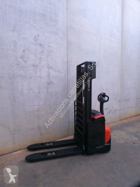 Apilador BT SWE 100