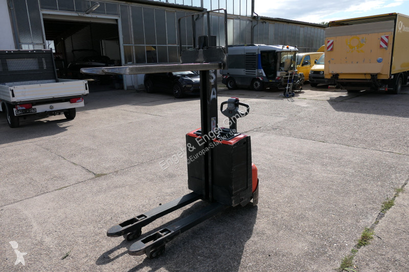 Stohovač BT SWE 080L