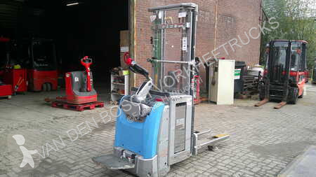 Electrotranspalet Still