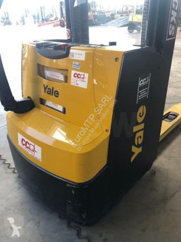 مرفاع شوكي مرافق Yale