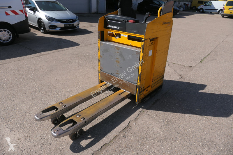 مرفاع شوكي Jungheinrich ESE 220