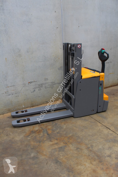 مرفاع شوكي Jungheinrich EJD 222 201 ZT LI-ION