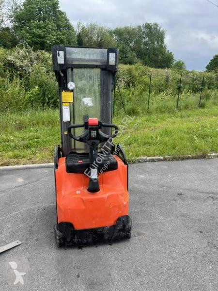 Стакер BT  LSV 1600