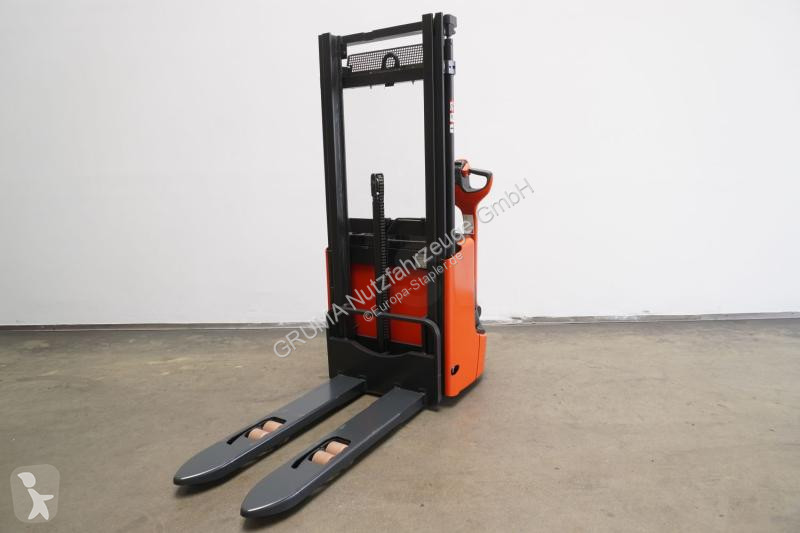 Штабелёр Linde 1172