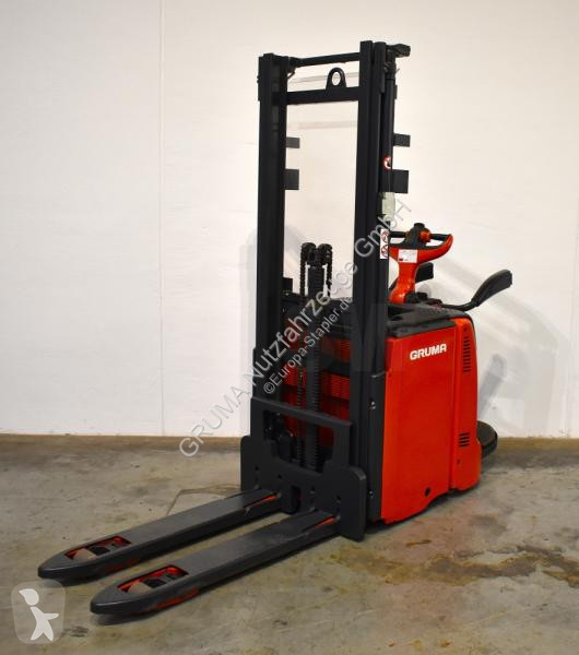 Stohovač Linde  D 14 AP 133