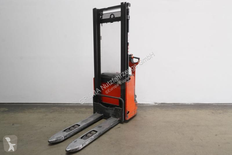 Стакер Linde 1172