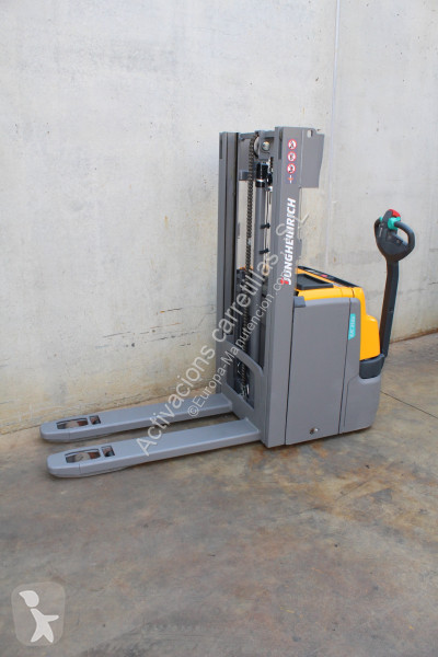 مرفاع شوكي Jungheinrich 212z 250 ZT