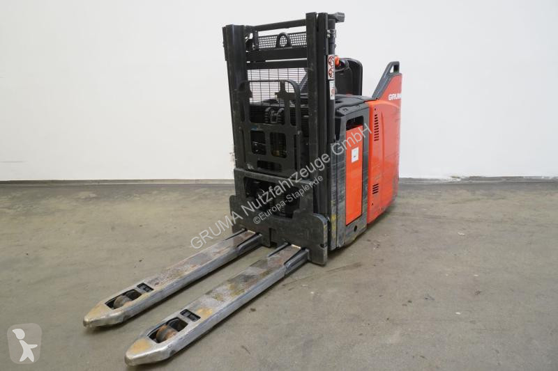 Stohovač Linde  D 12 SP 133