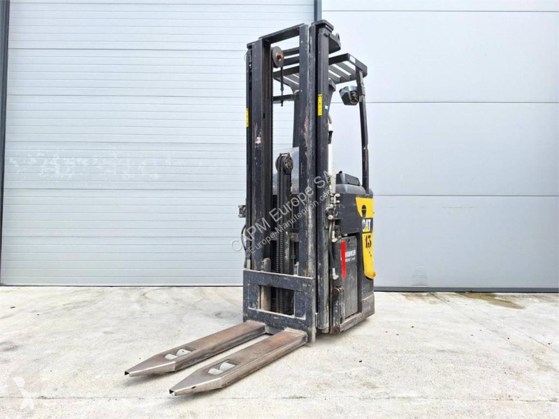 Стакер Caterpillar NSR20N