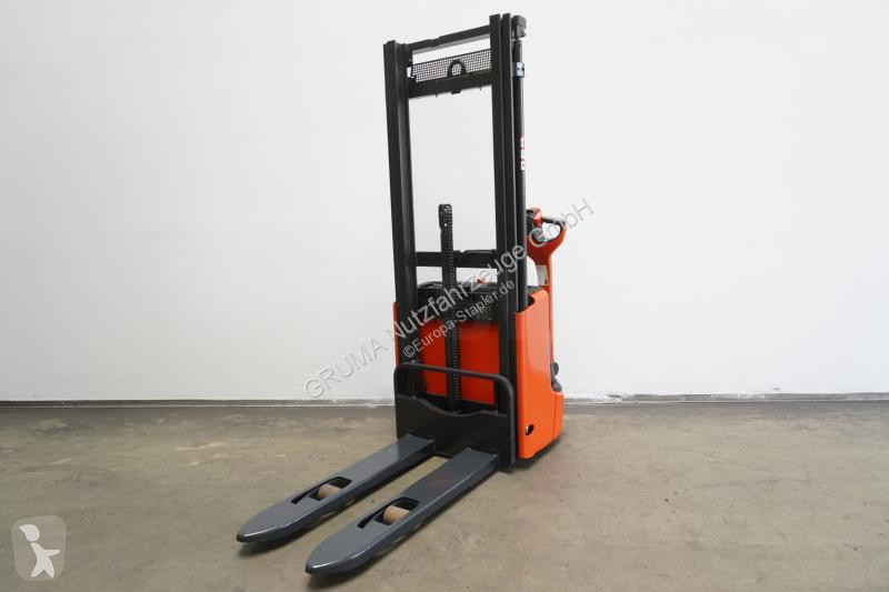 Стакер Linde 1172