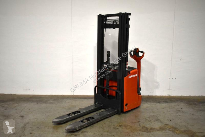 Stacker Linde i 1172