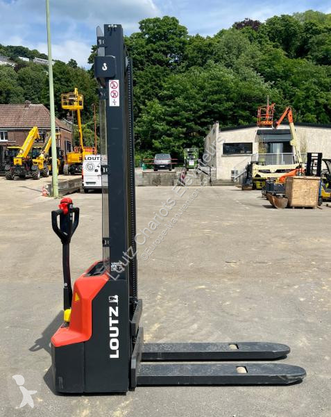 Stacker STOCKMAN PSE12N3600
