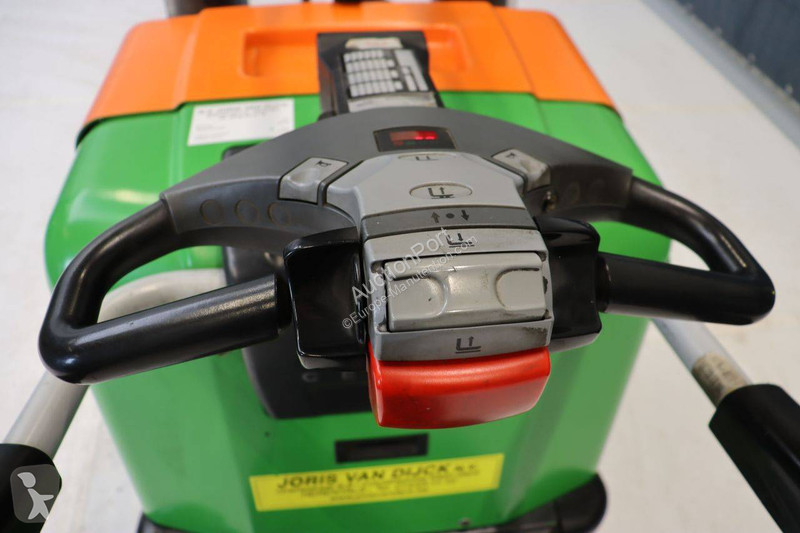 Apilador Cesab SPE160L