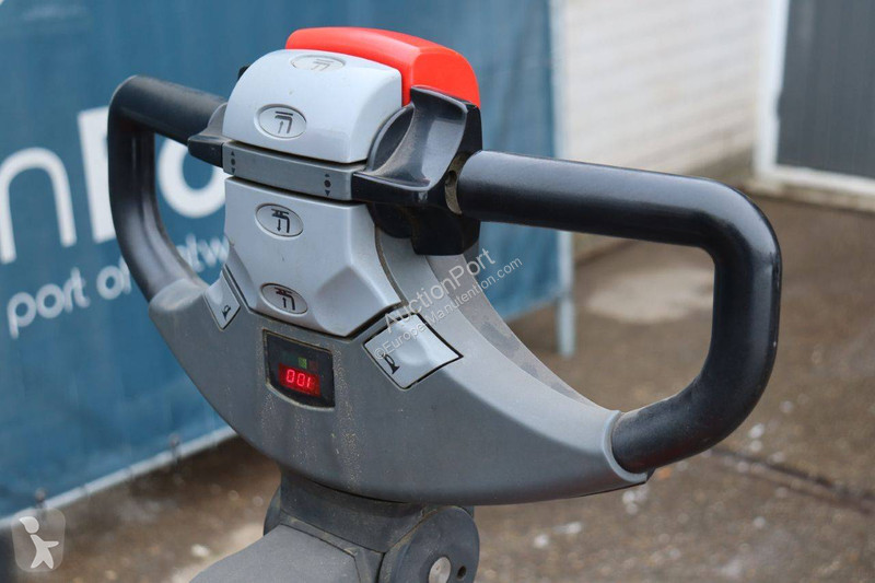 Stacker BT SWE200D
