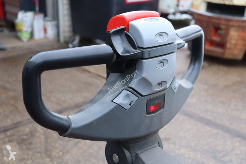 Stacker BT SWE200D