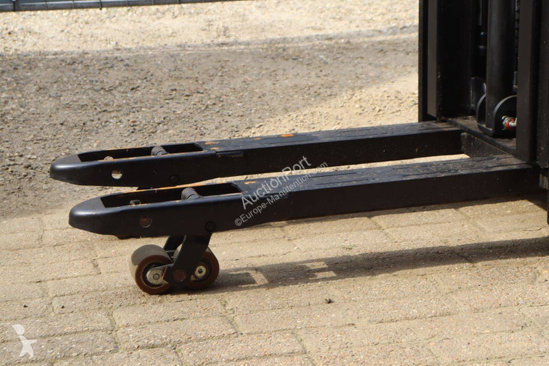 Stacker Toyota BT