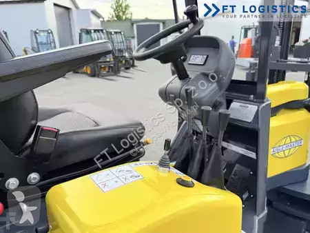 Штабелёр Aisle Master