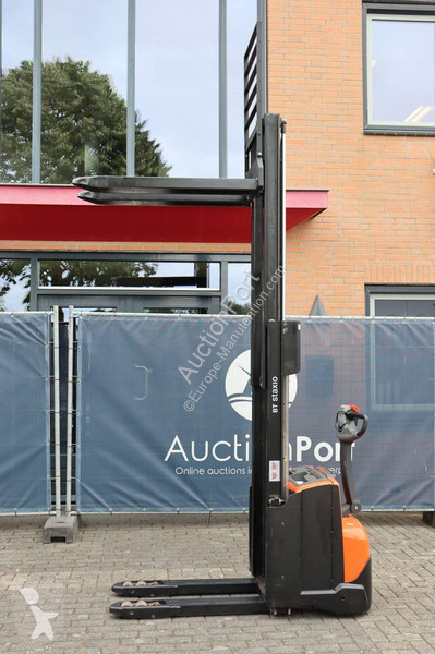 Gerbeur BT SWE140L