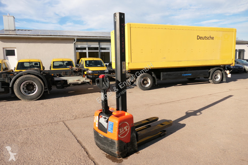 Stacker BT HWE 100 Elektro Batterie 11/2024