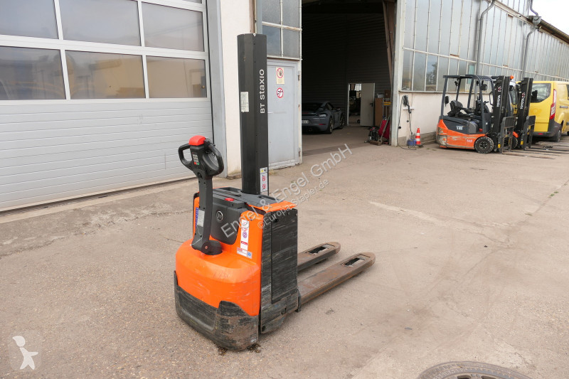 Apilador BT SWE 080L Batterie 30/2016