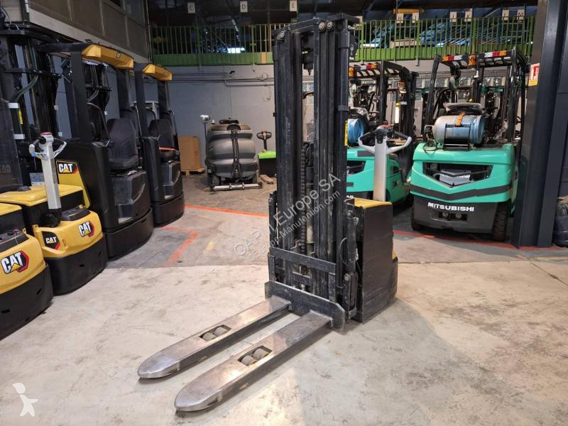 Gerbeur Caterpillar  NSP16N2