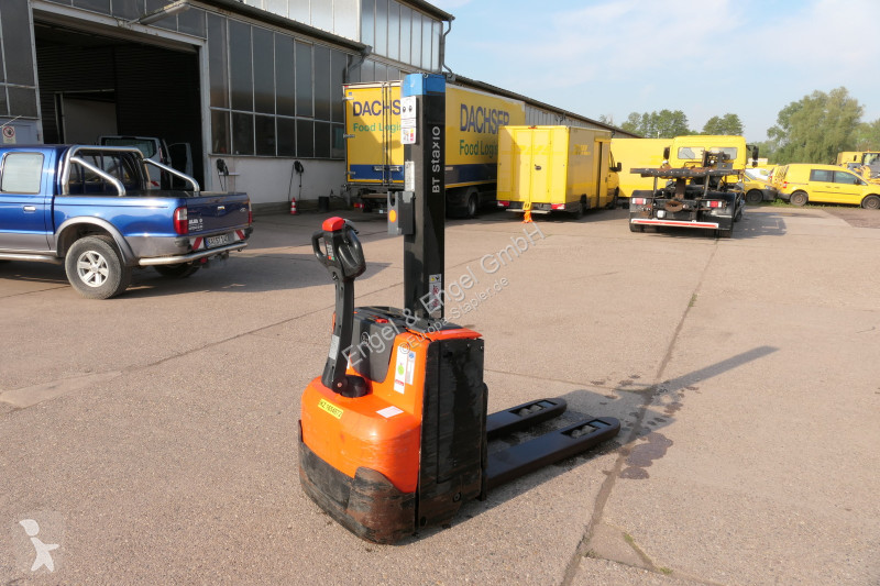 Apilador BT SWE 080L