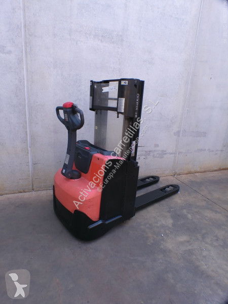 Apilador BT SWE 200 D