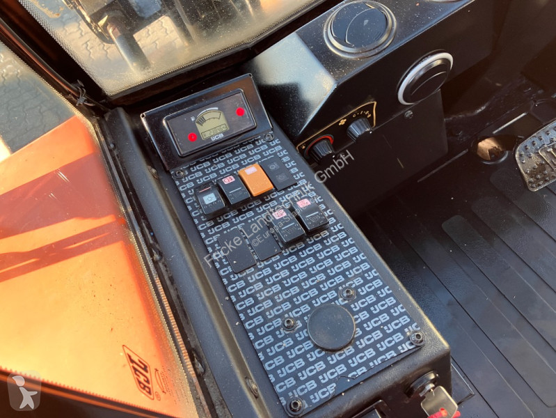 رافعة شوكية لجميع التضاريس JCB  930-4 T4