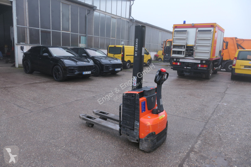 Apilador BT SWE 080L