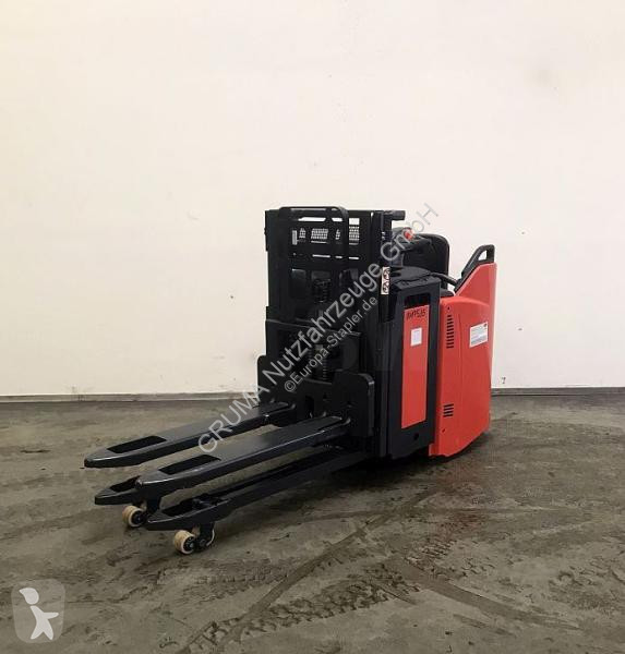 Stohovací zařízení Linde  D 12 HP SP 133
