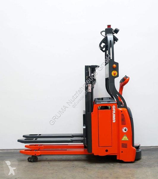 Stohovač Linde  L-MATIC 1170