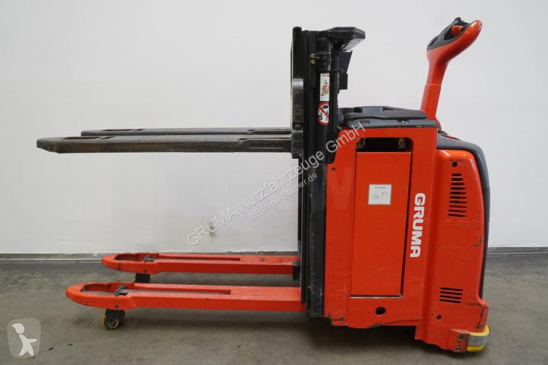 Stohovač Linde  L 12 L HP 133