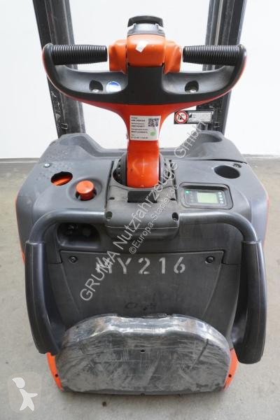 Stohovač Linde  D 12 AP 133