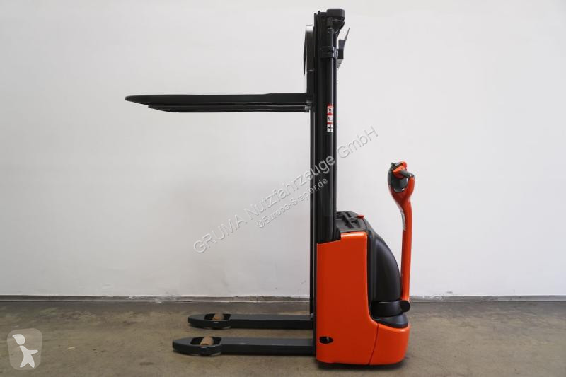 Стакер Linde 1172