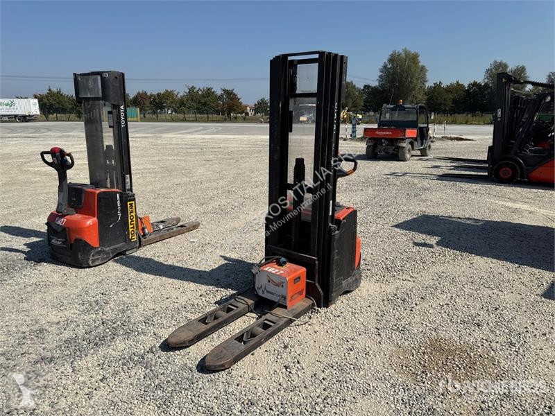 堆垛机 Toyota 8SM12 1200 kg Electric Stacker