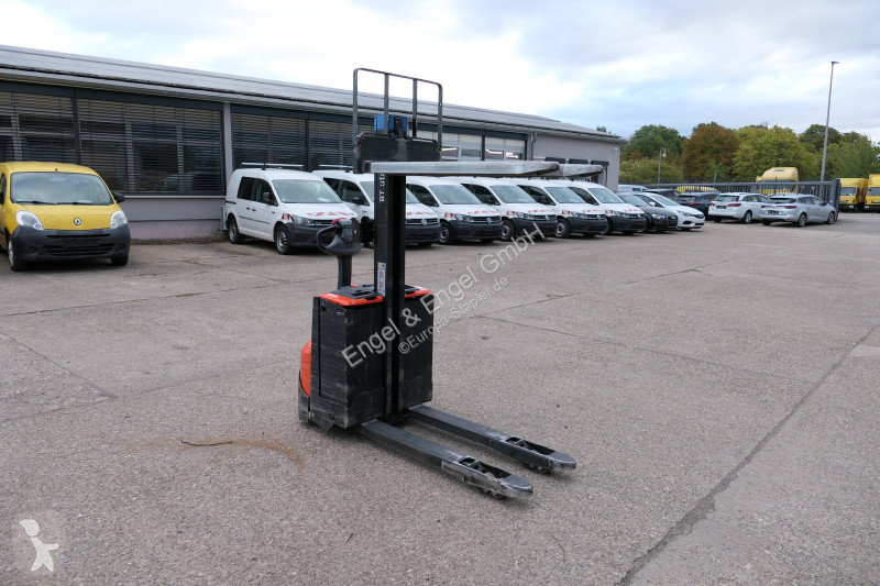 Apilador BT SWE 080L Batterie 26/2024