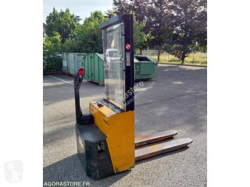Stohovací zařízení doprovod